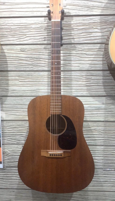 Martin Guitars - D-15M